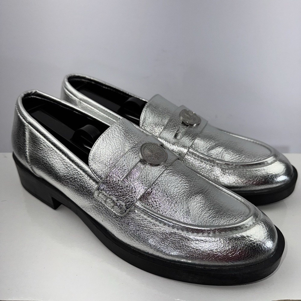 CHINESE LAUNDRY Los Angeles Porter Metallic Silver Loafer Sz 10/41M